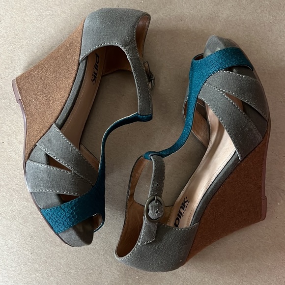 PINK STUDIOS Loleta Peep toe wedge shoes - Picture 2 of 8